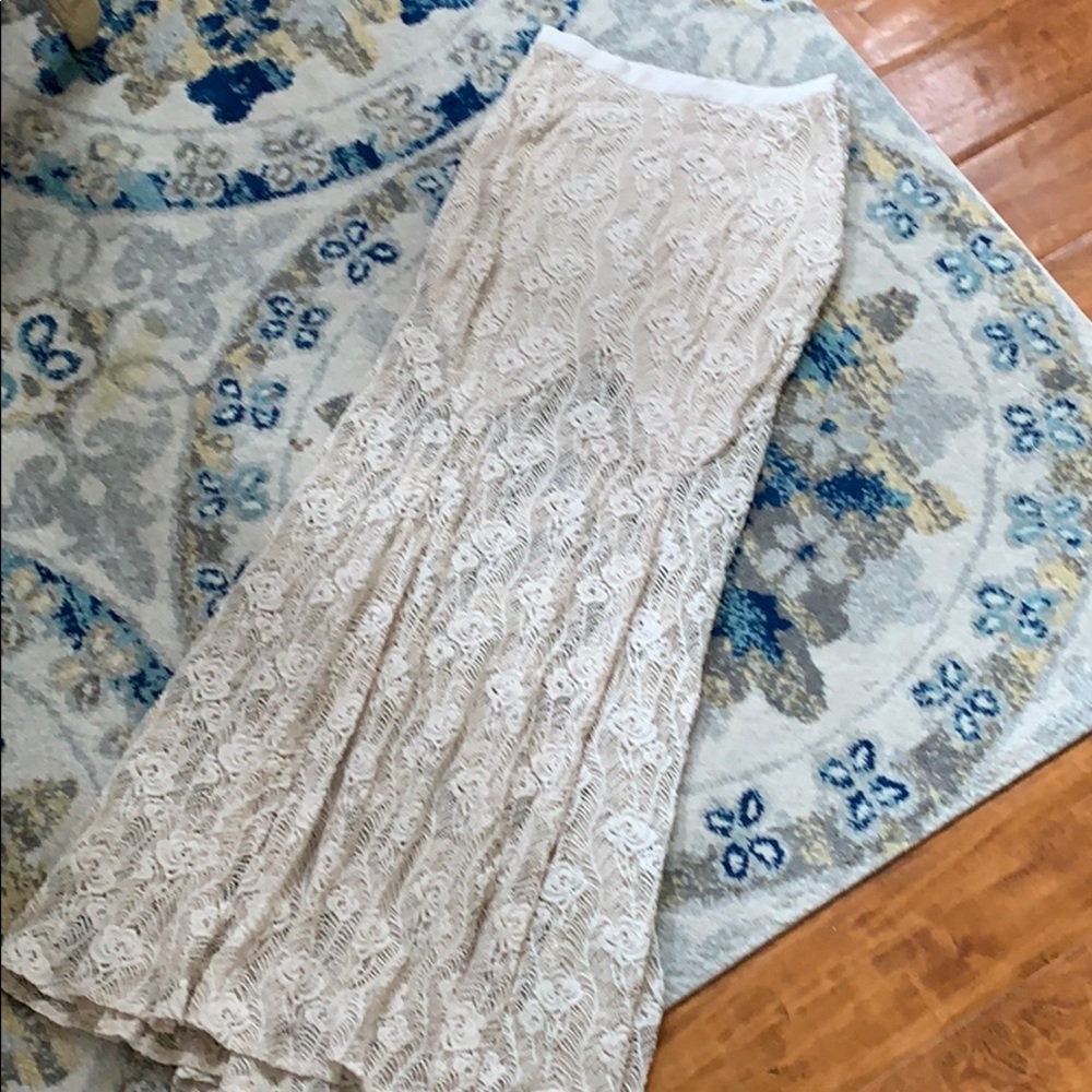 Ecote mermaid fit maxi skirt.